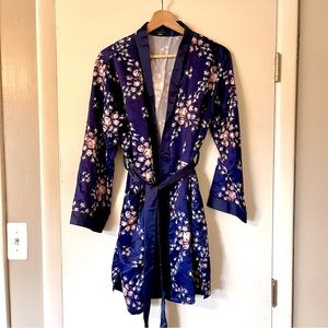 Morgan Lane floral robe
